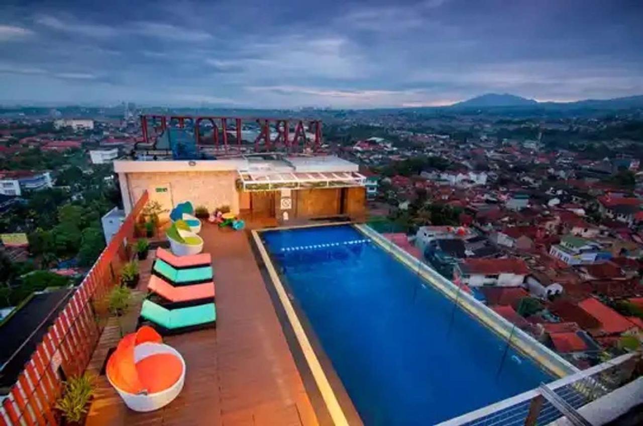Temukan Hotel Murah dengan Kolam Renang di Bandung untuk Liburan Hemat