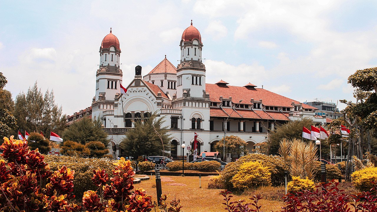 Asyiknya Berwisata di Lawang Sewu